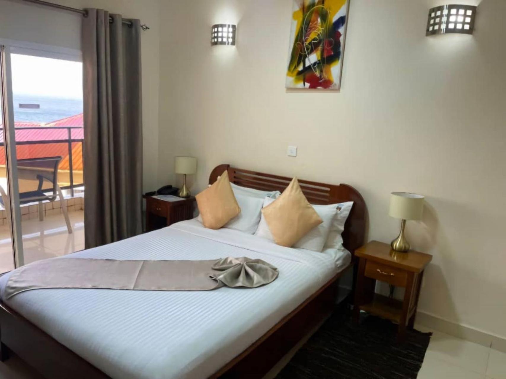 Hotel Barmoi Фритаун Экстерьер фото