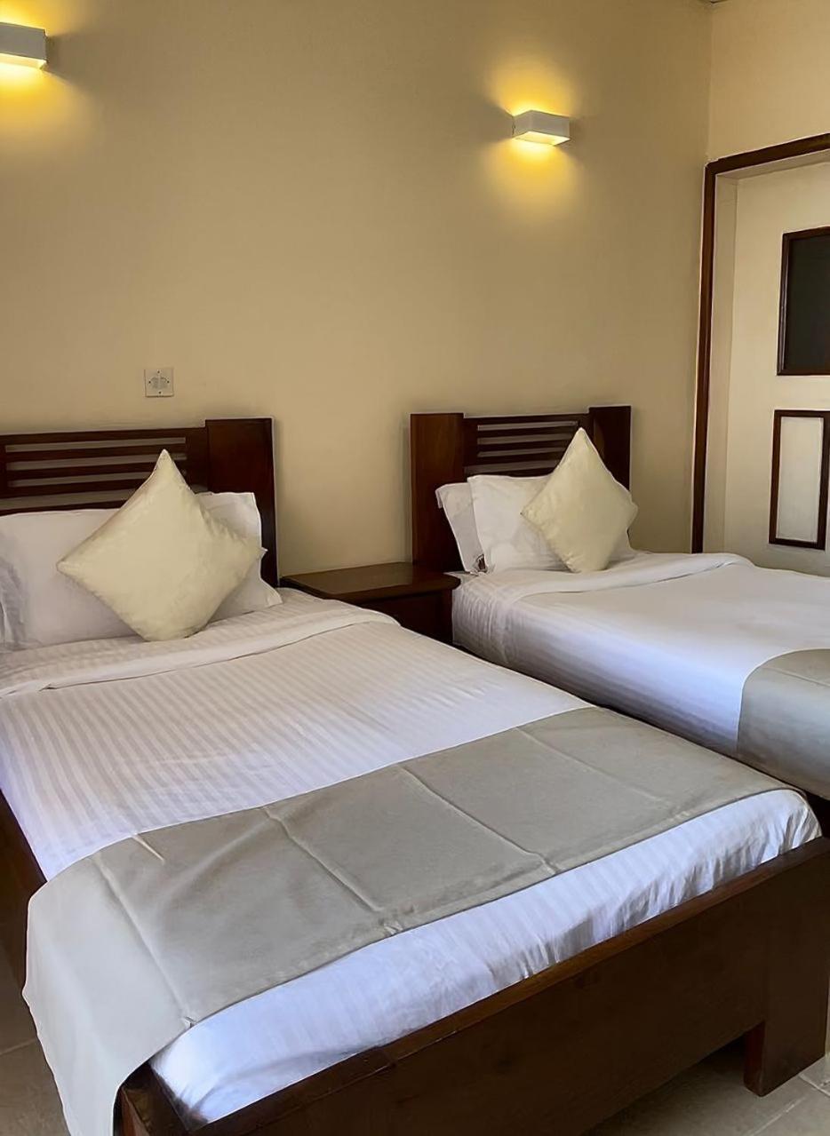 Hotel Barmoi Фритаун Экстерьер фото